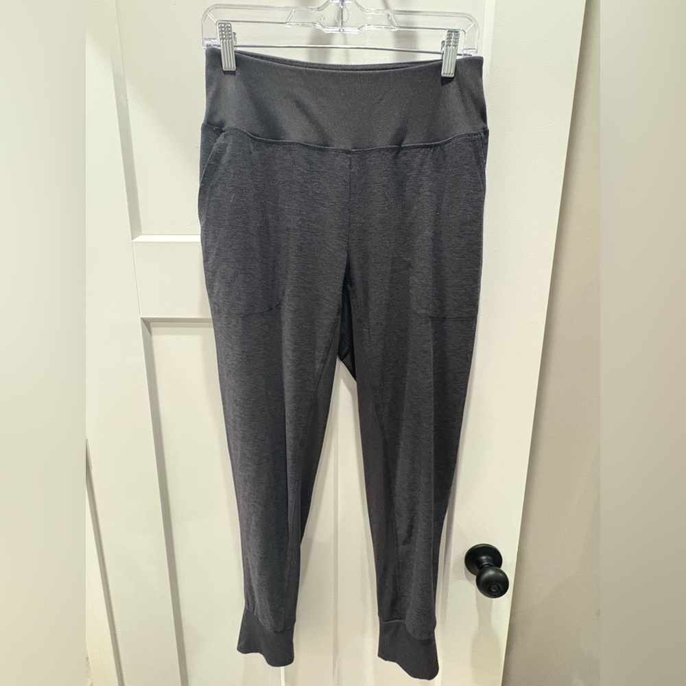 MT Women's Charcoal Leggings